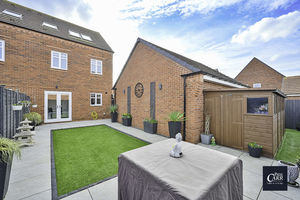 Photo 8- click for photo gallery